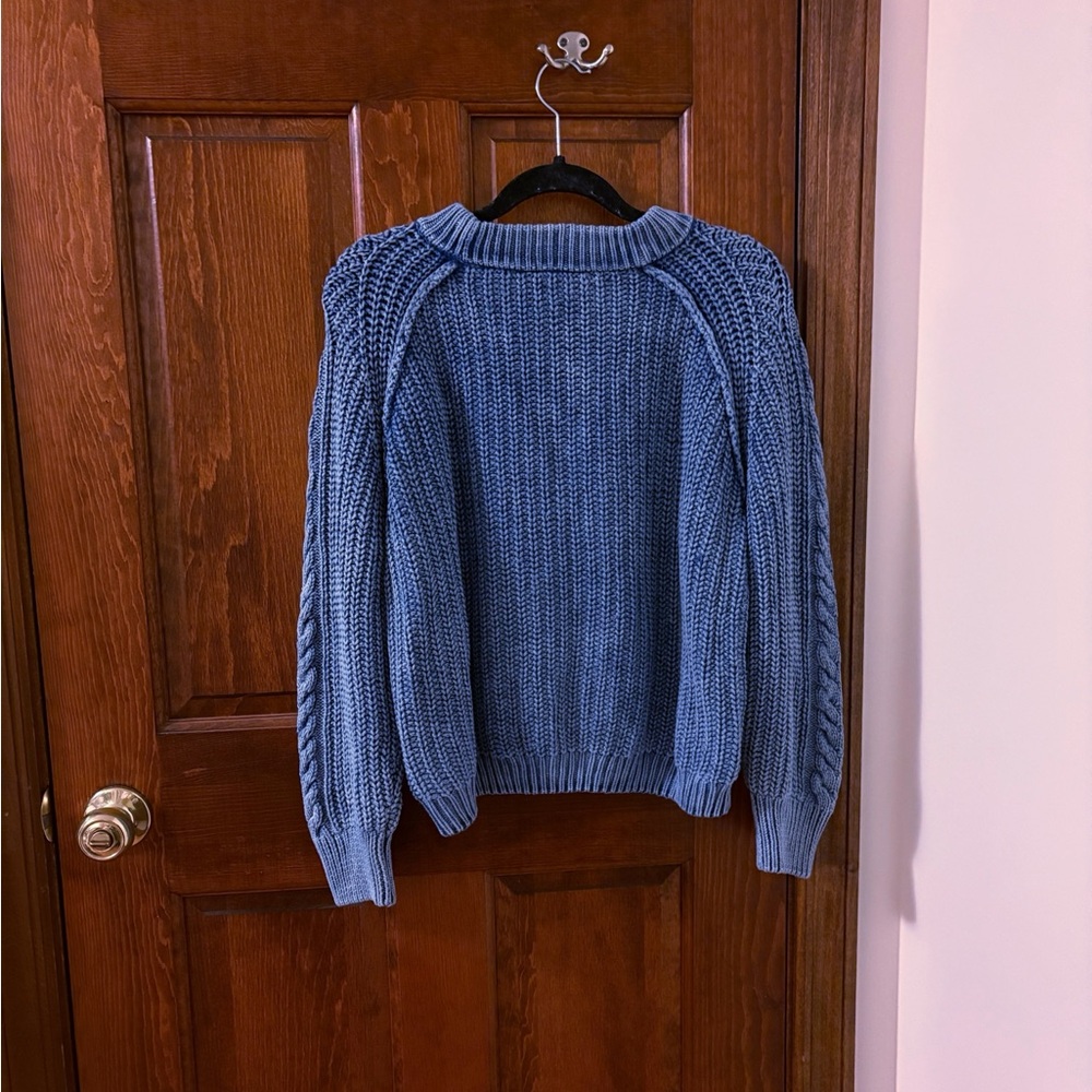 FREE PEOPLE Frankie Cable Knit Jumper Sweater Blue Quartz NWOT Size M - Picture 4 of 4